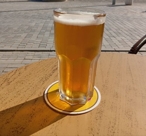 In the footsteps of the breweries of yesteryear: a walk through Bucharest with foam and story